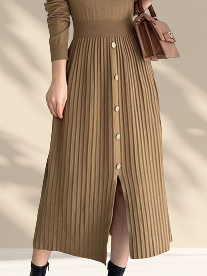 Geknöpftes Strickkleid