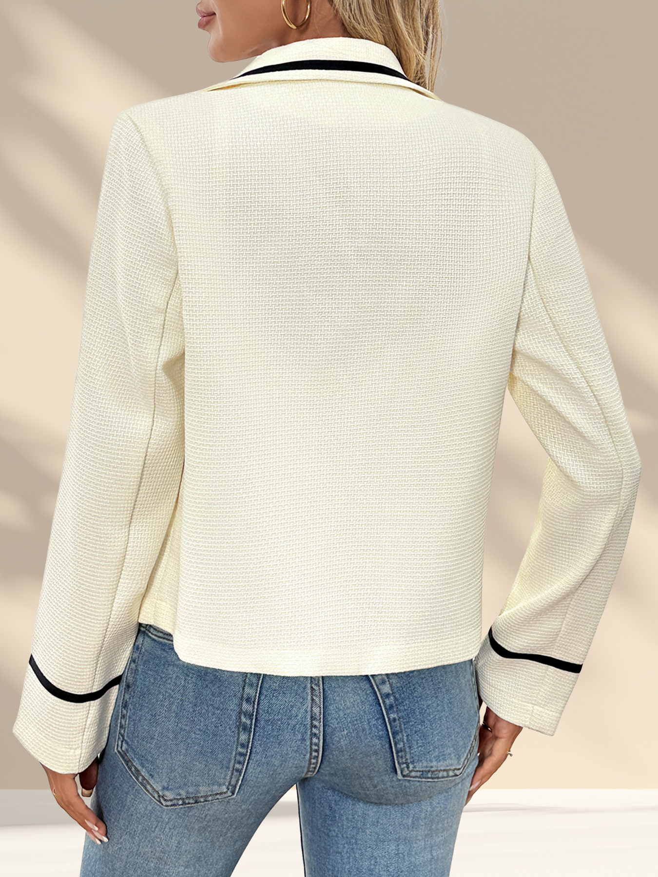 The Élise Contrast Blazer