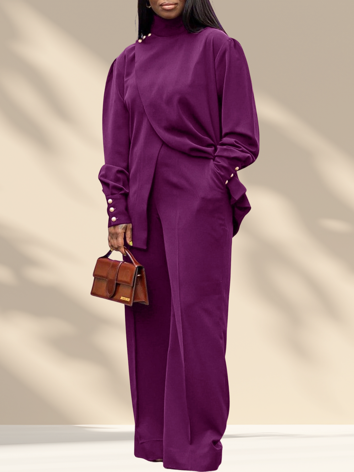 Asymmetrisches Set mit hohem Kragen