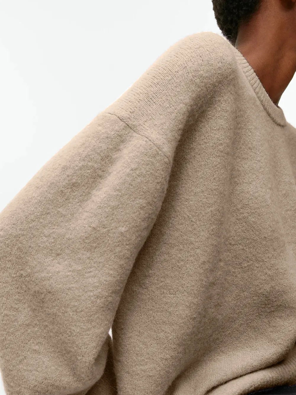 4eb82b51-1330-4b63-a1fb-56b5f4ab47f0-Max