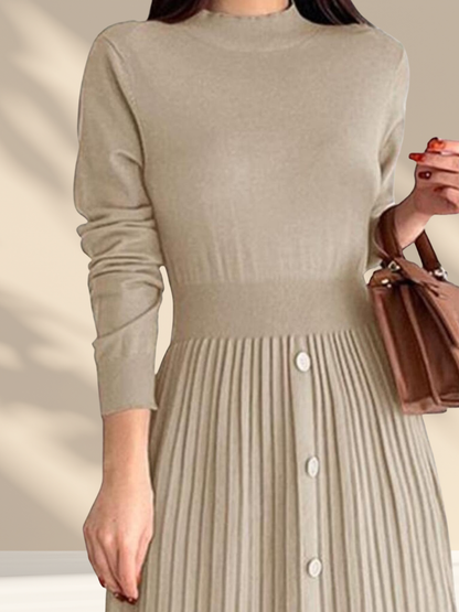 Geknöpftes Strickkleid